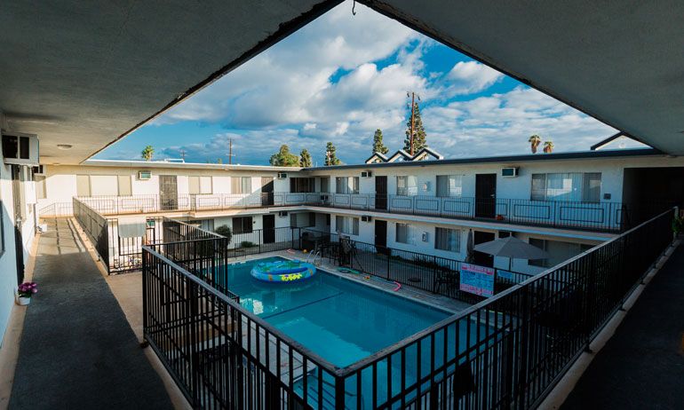 La Mirada Apartments Pool